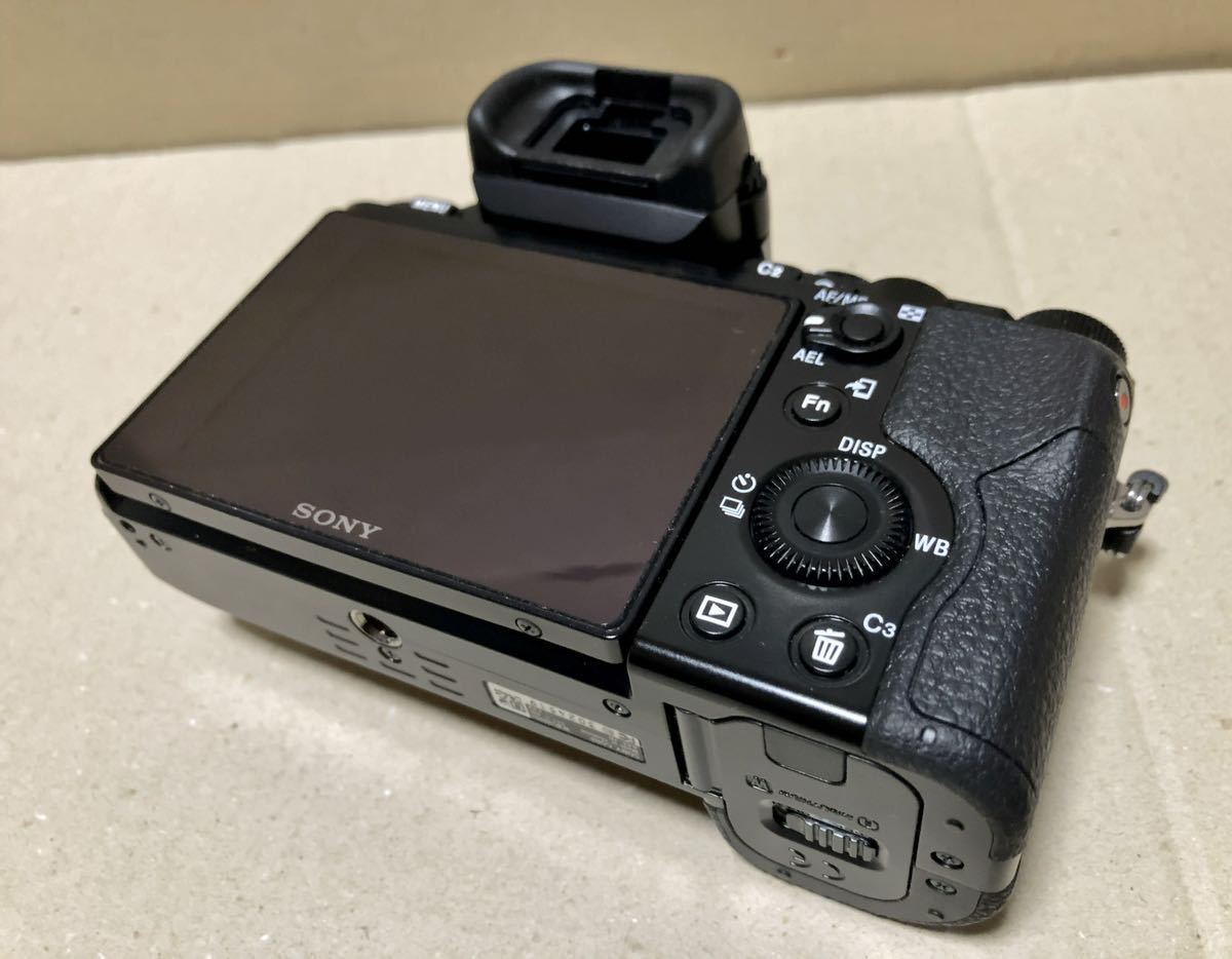 SONY α7S ボディILCE-7S (シャッター数303枚) SONY(ソニー) 【公式通販】
