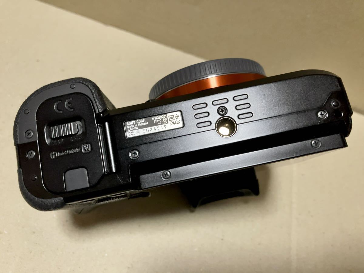 SONY α7S ボディILCE-7S (シャッター数303枚) SONY(ソニー) 【公式通販】