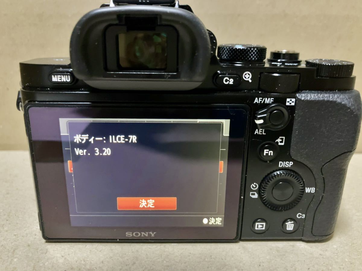 SONY α7S ボディILCE-7S (シャッター数303枚) SONY(ソニー) 【公式通販】