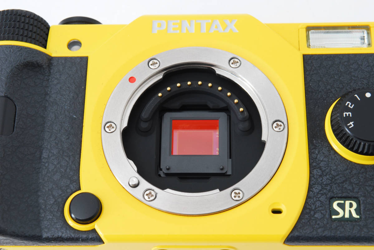 ペンタックス Q7 ダブルズームキット イエロー ミラーレス カメラ 中古 PENTAX ペンタックス PENTAX Q7 レンズキット イエロー 元箱付き #3770