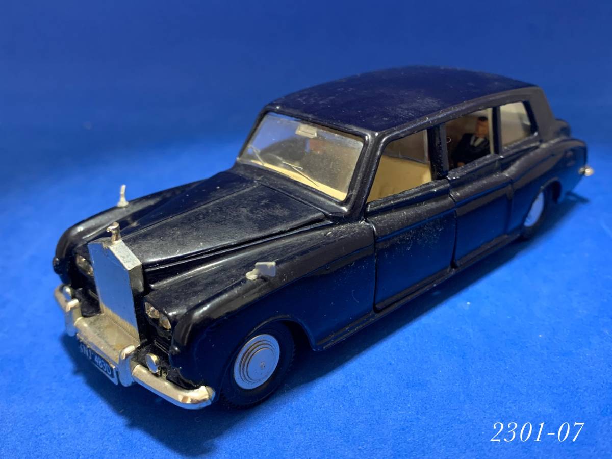 ◆◆絶版 1/43◆◆ Dinky toys ROLLS ROYCE PHANTOM ロールスロイス ファントム ジオラマ人形3体付き ＜2301-07＞
