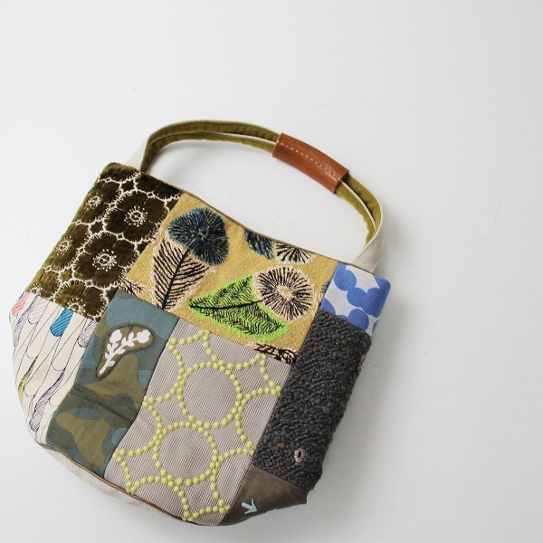 美品 mina perhonen ミナペルホネン bucket bag バケットバッグ/カーキ系 piece パッチワーク 丸底【2400013234597】