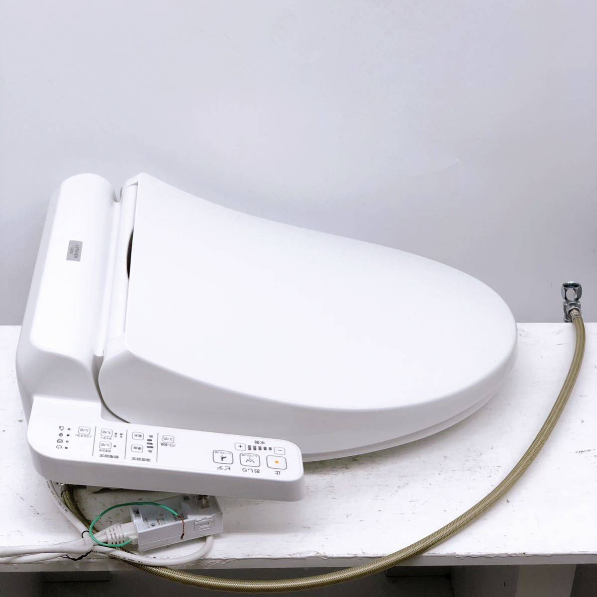 TOTO 温水洗浄便座【1円スタート！通電確認済み！現状品】TOTO 