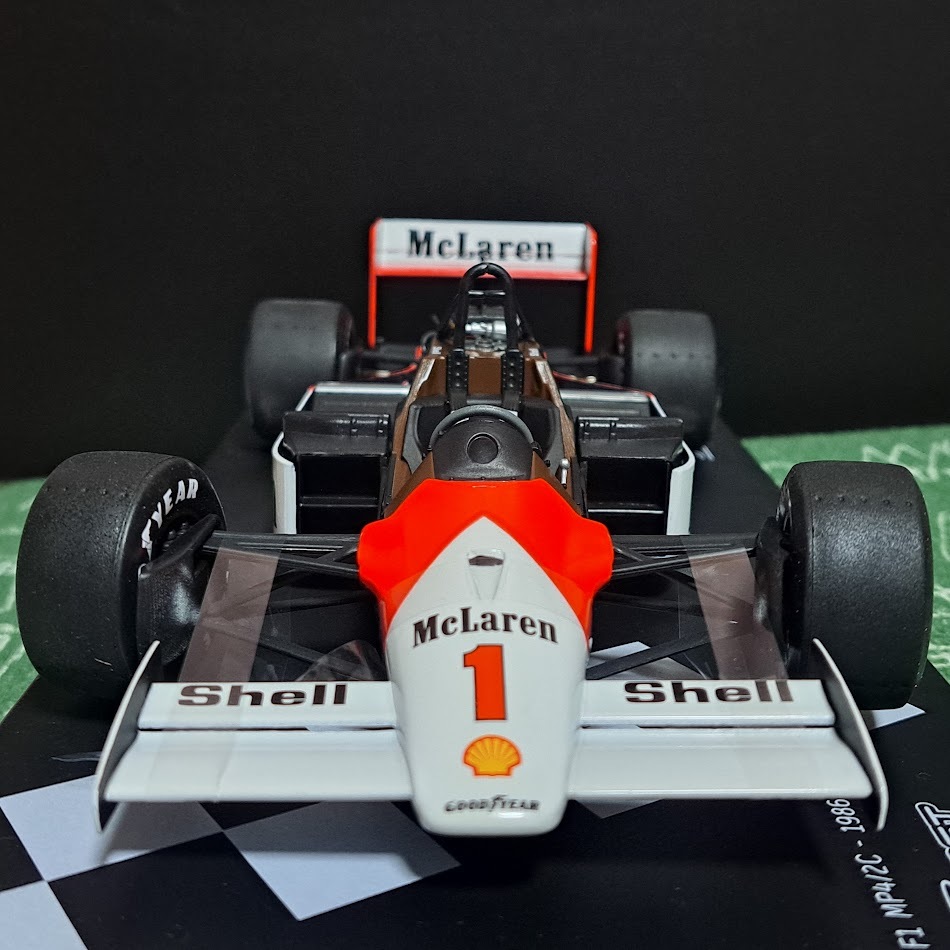 SoLido 1/18ミニカー F1マクラーレン MP4/2C-1986 アラン・プロスト