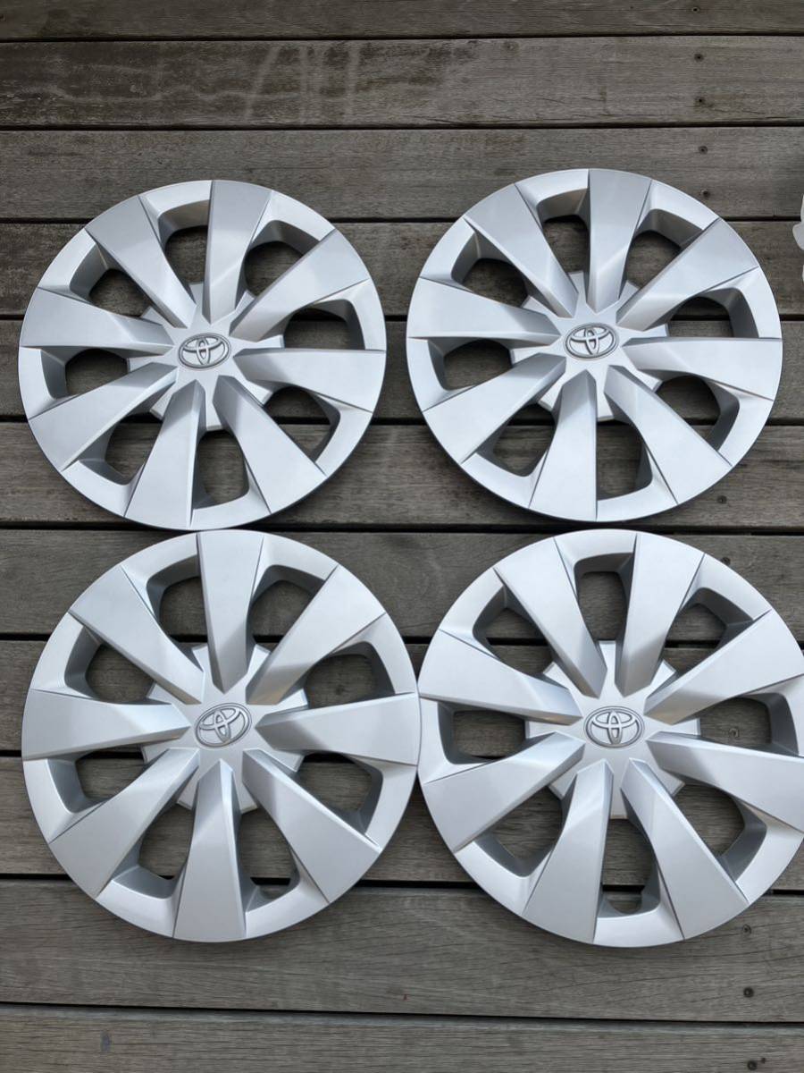 未使用》トヨタ純正 ホイールキャップ 1台分 カローラ 15インチ用 