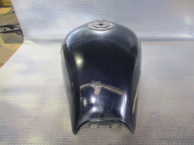 ゼファー750 タンク KAWASAKI ZR750Cの諸元・スペック情報 Z2タイプ