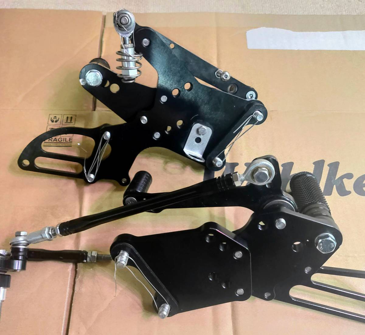 美品】CBR600RR(21〜)2BL-PC40用 ベビーフェイス バックステップ 
