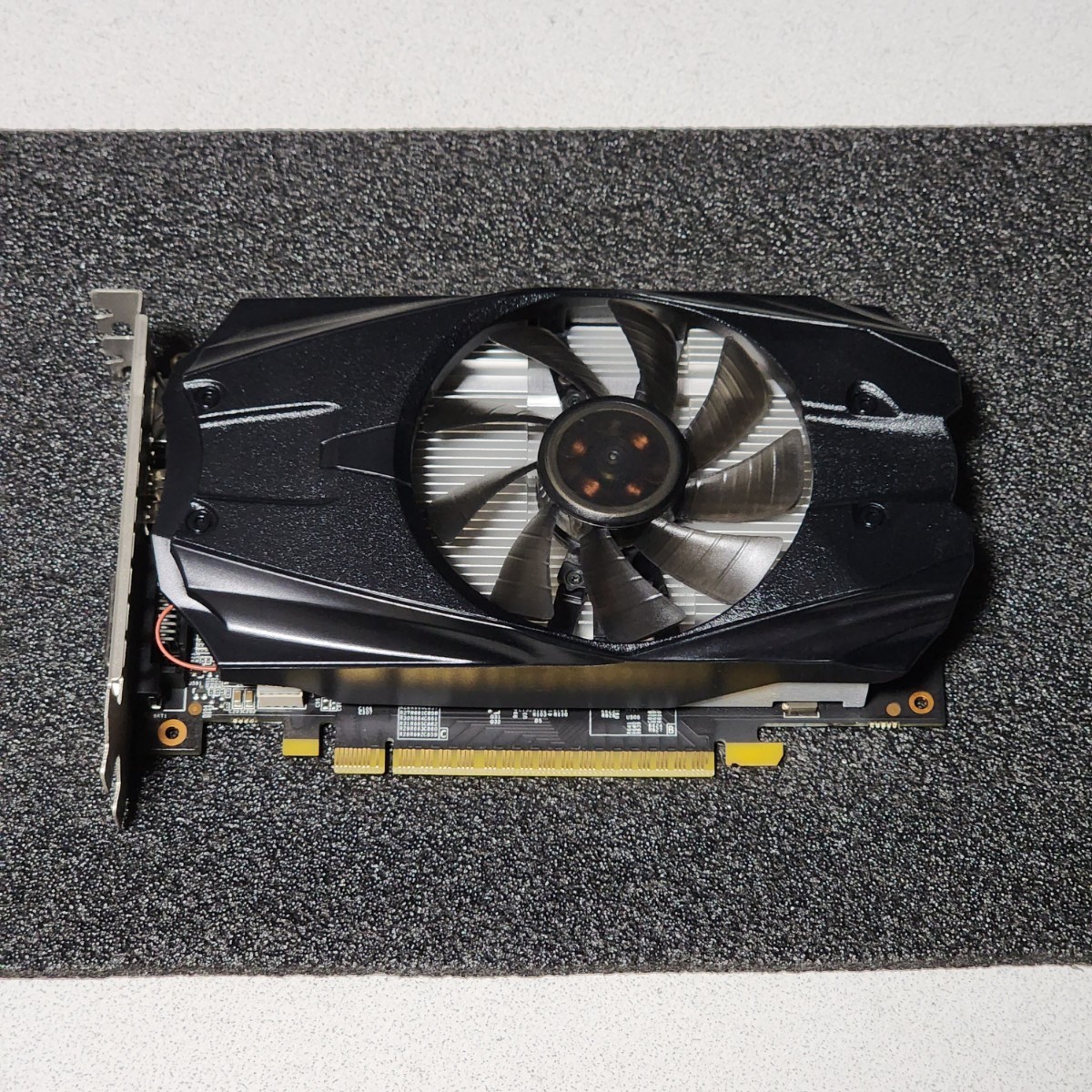 玄人志向 GEFORCE GTX1050 2GB GDDR5 動作確認済み PCパーツ グラフィックカード PCIExpress