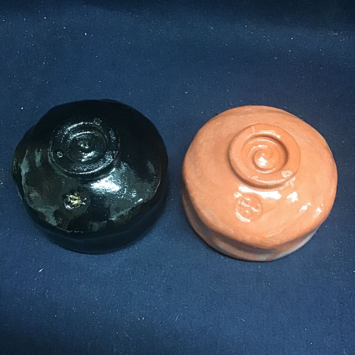 佐々木松楽 一双 松楽造 赤楽 黒楽 茶碗 茶 臨済宗 大徳寺派 太玄和尚 佐々木松楽 一双 松楽造 赤楽 黒楽 茶碗 茶 臨済宗 大徳寺派 太玄和尚