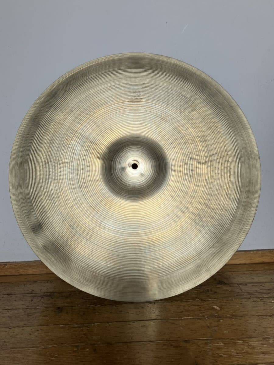 ジルジャン Zildjian シンバル　22インチ　ライドシンバル