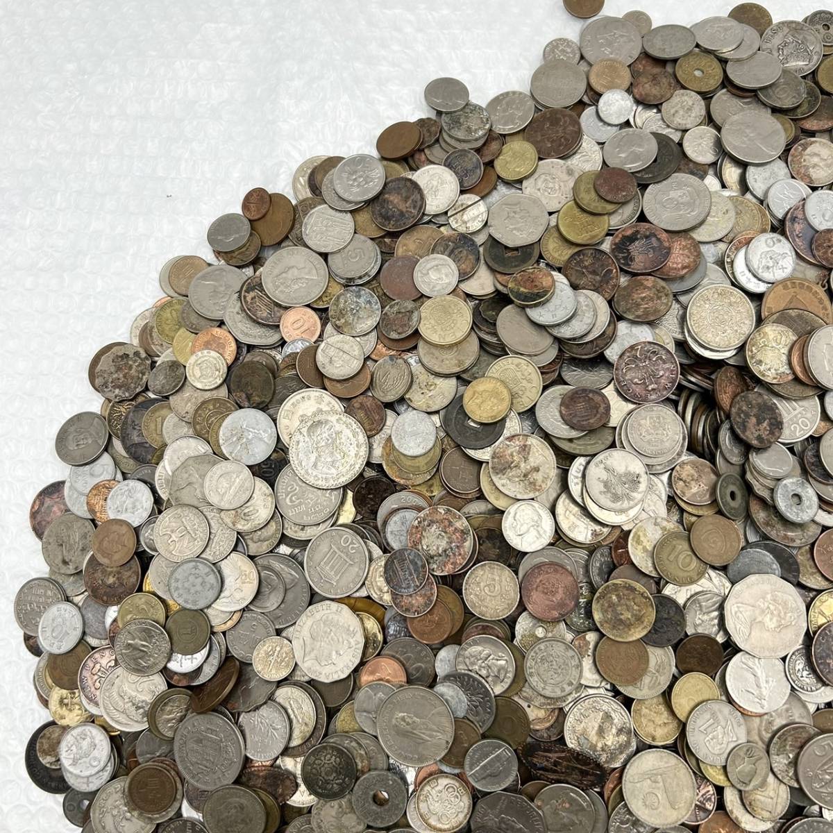 M0126【外国硬貨】約5kg 古銭 硬貨 メダル まとめ売り M0126【外国硬貨