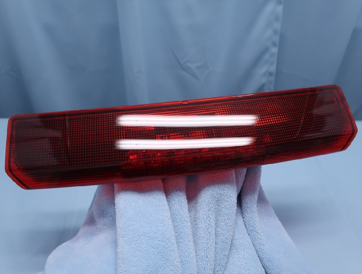 日産 セレナ C25 クリアハイマウントストップランプ 中古 作業工程全公開セレナ(C25後期 C25☆セレナ☆ハイマウントストップランプランプ☆中古