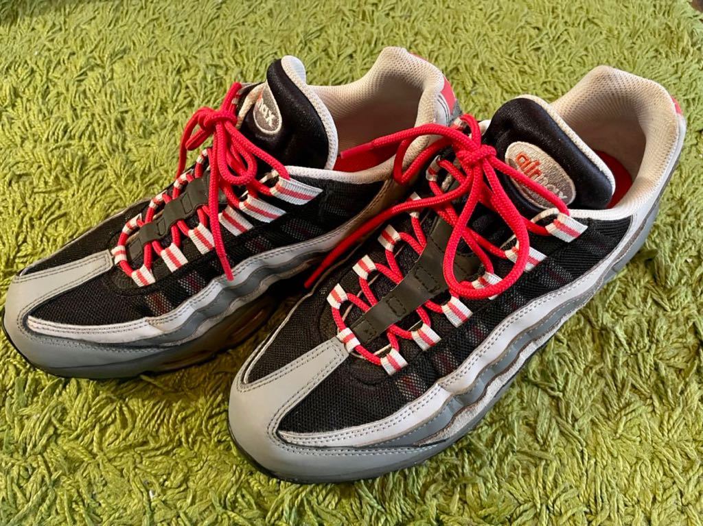 人気，100%新品 あり AIR MAX 95 ESSENTIAL 27cm トラックレッド CI3705-600 ナイキ エアマックス 95 US 9(27.0cm)｜売買されたオークション情報、yahooの商品情報をアーカイブ公開 - オークファン 27.0cm
