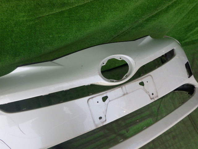ZVW50 ZVW51 ZVW55 前期 プリウス 純正フロントバンパー PRIUS 白 パール 52119-47700 ZVW50 前期 プリウス おまけ 後期 黒