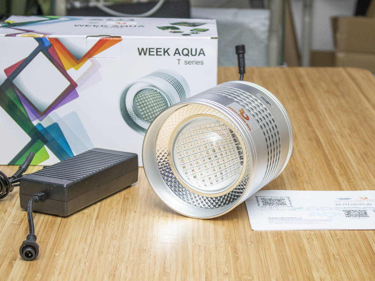 AQUA FLARE UVA T90 RGBライト（KAPURA AQUA SYSTEMS）