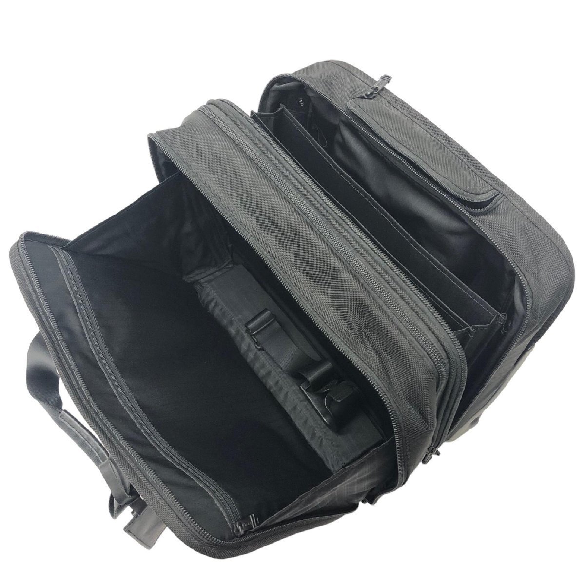 トゥミ ナイロン アルファ エクスパンダブル ブリーフケース キャリー