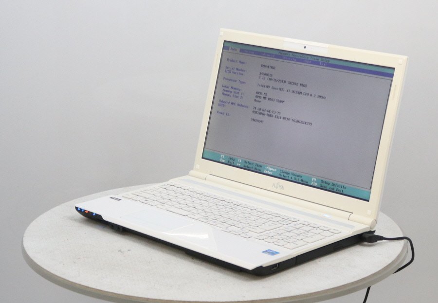 Fujitsu lifebook AH47⁄K FMVA47KWC Core i7-3632QM 2.20GHz 4GB