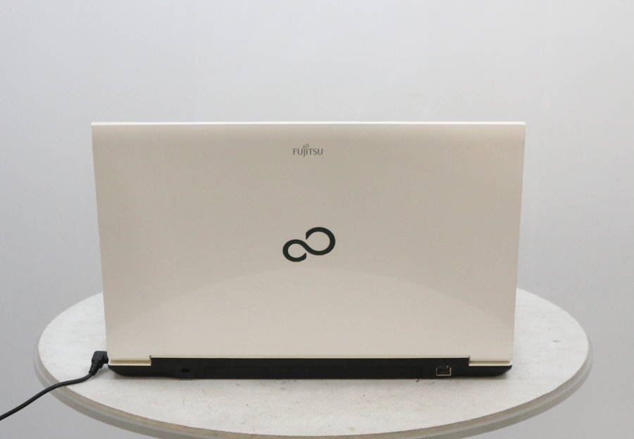 Fujitsu lifebook AH47⁄K FMVA47KWC Core i7-3632QM 2.20GHz 4GB