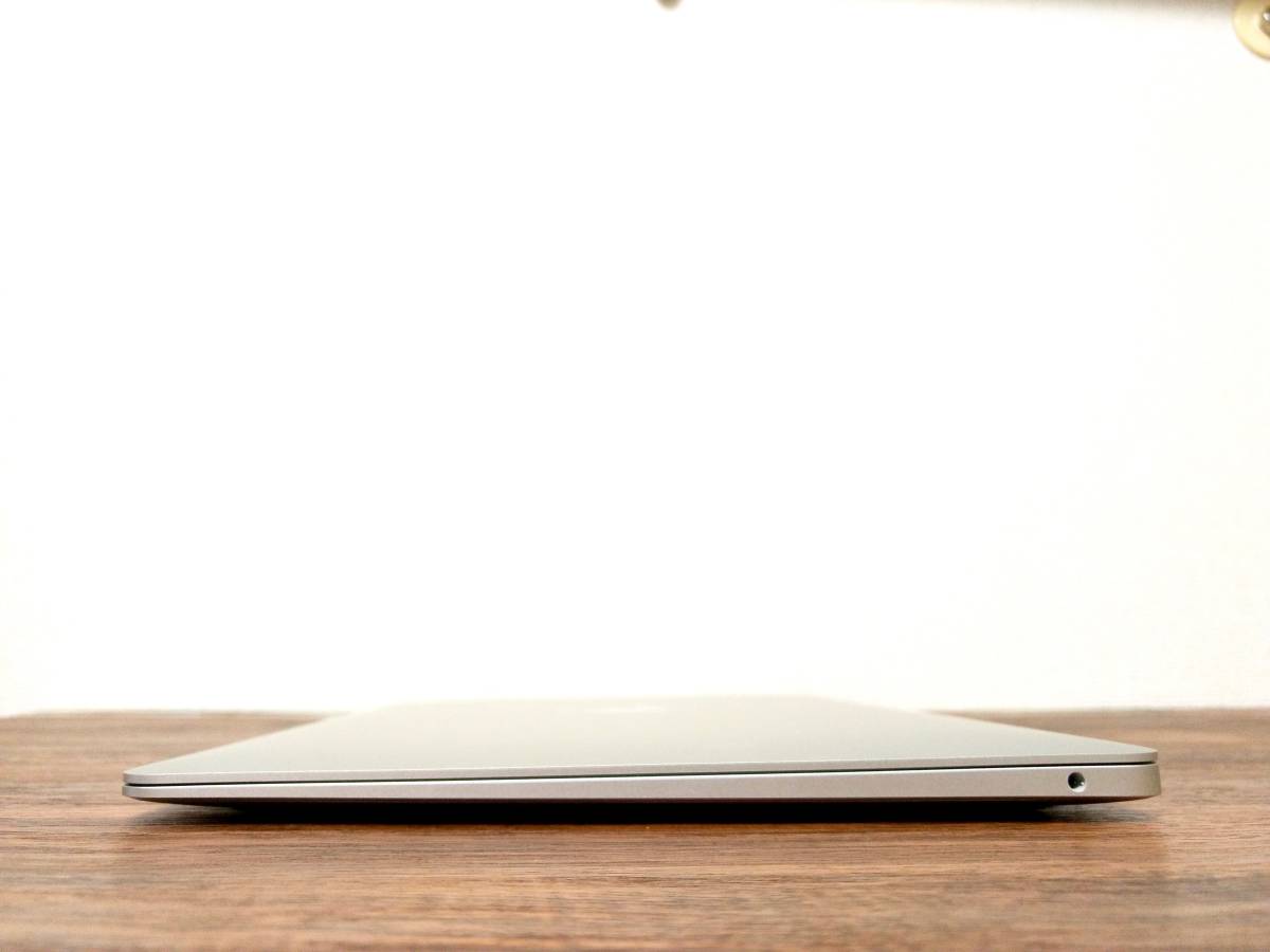 美品☆Apple MacBook Air Retina 13インチ 2018 シルバー A1932 推測