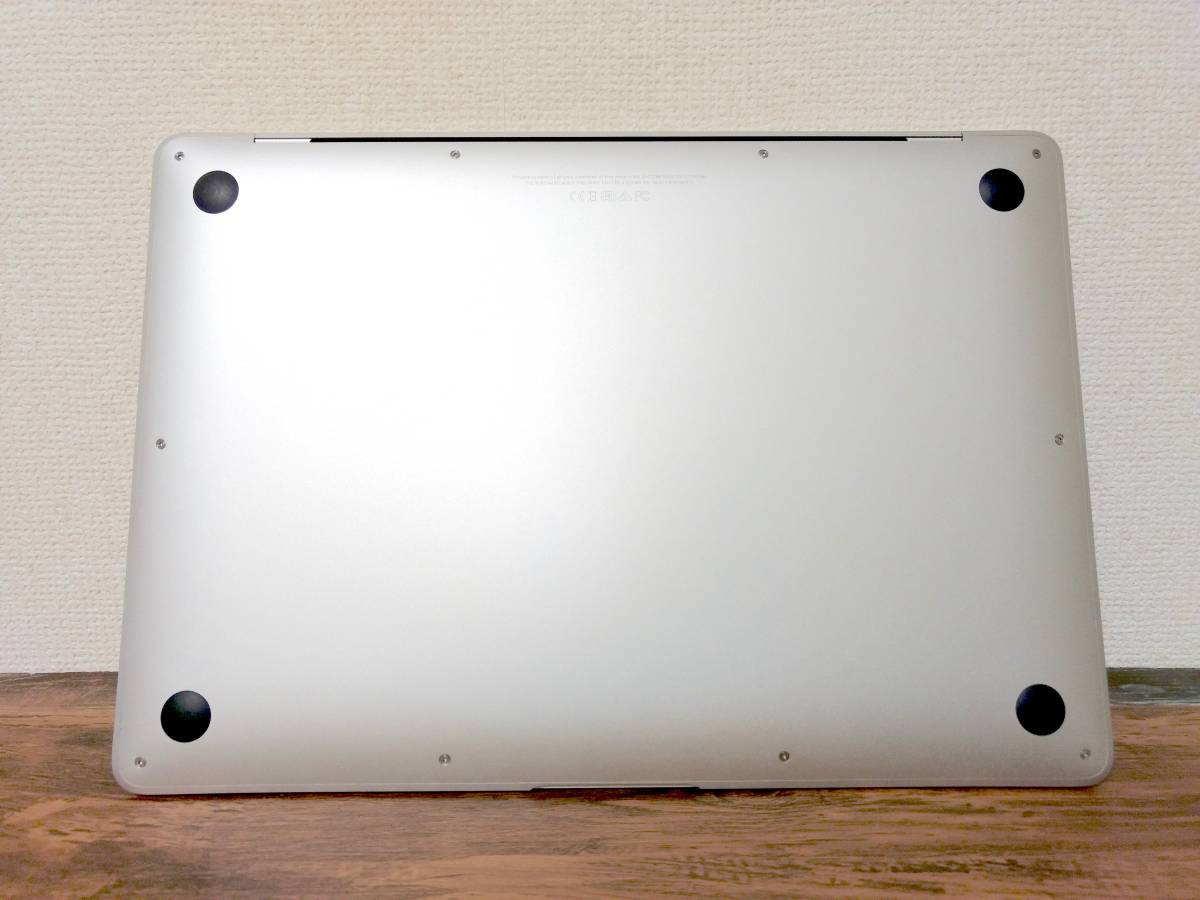 美品☆Apple MacBook Air Retina 13インチ 2018 シルバー A1932 推測