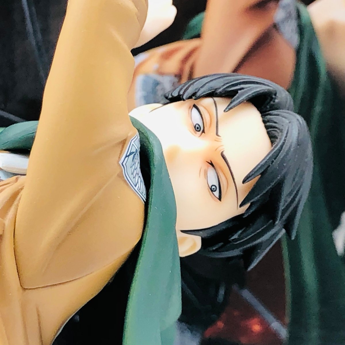 中古品 コトブキヤ ARTFX J 進撃の巨人 1/8 リヴァイ ARTFX J 進撃の巨人