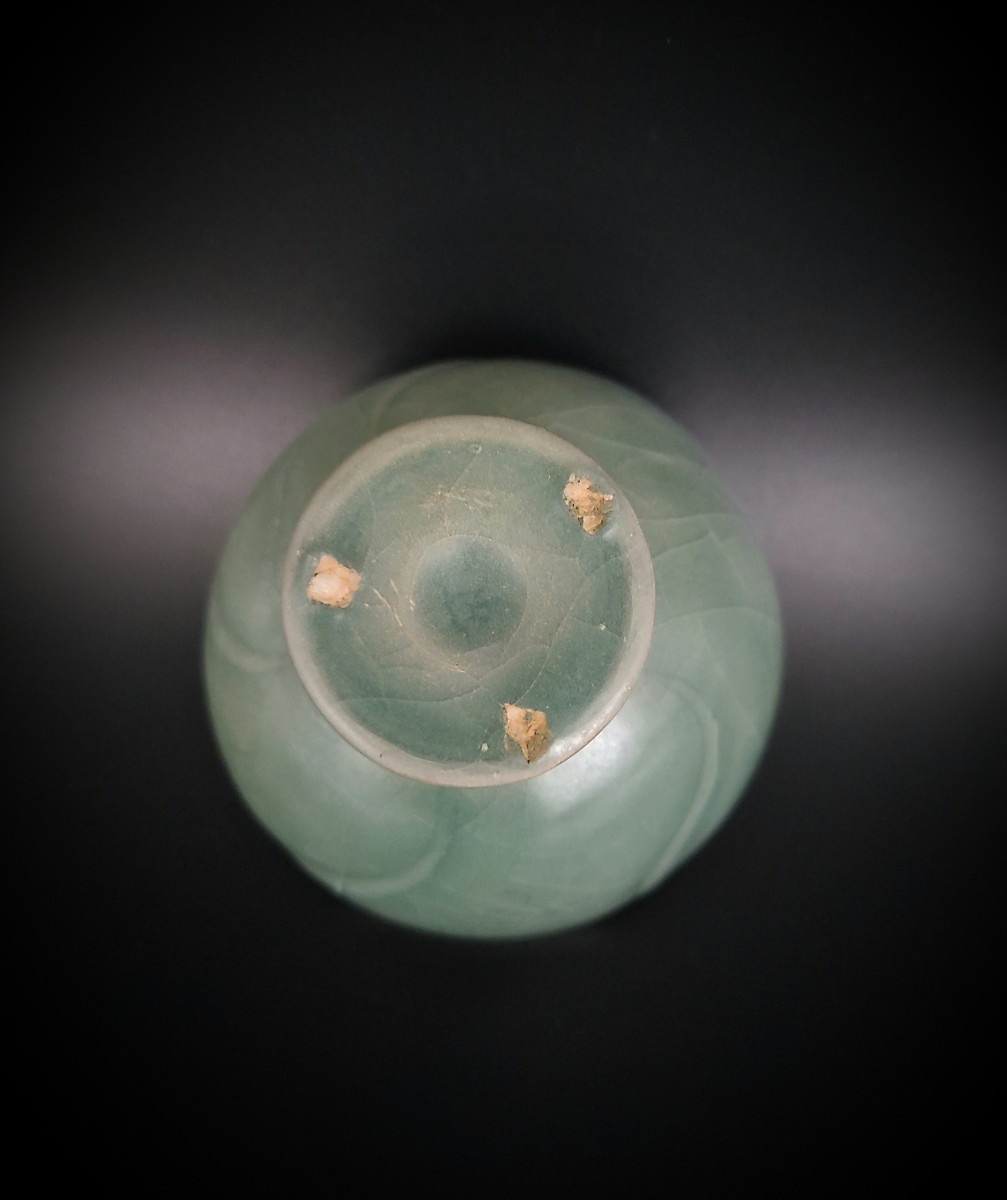 309．高麗青磁 盞 托 蓮花紋 高さ約：10.5cm 朝鮮古陶磁 中国古玩 朝鮮