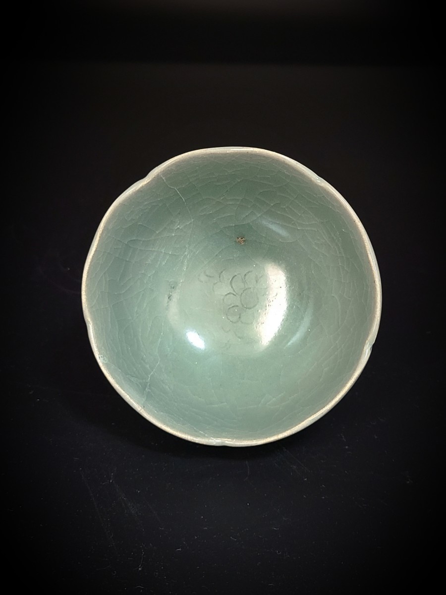 309．高麗青磁 盞 托 蓮花紋 高さ約：10.5cm 朝鮮古陶磁 中国古玩 朝鮮