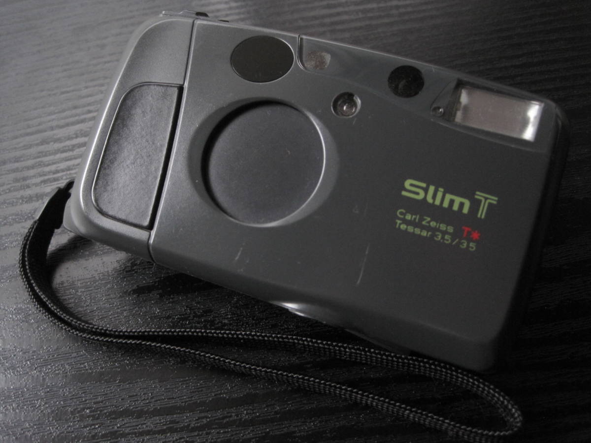 1円】 キョウセラ KYOCERA Slim-T コンパクトデジタルカメラ