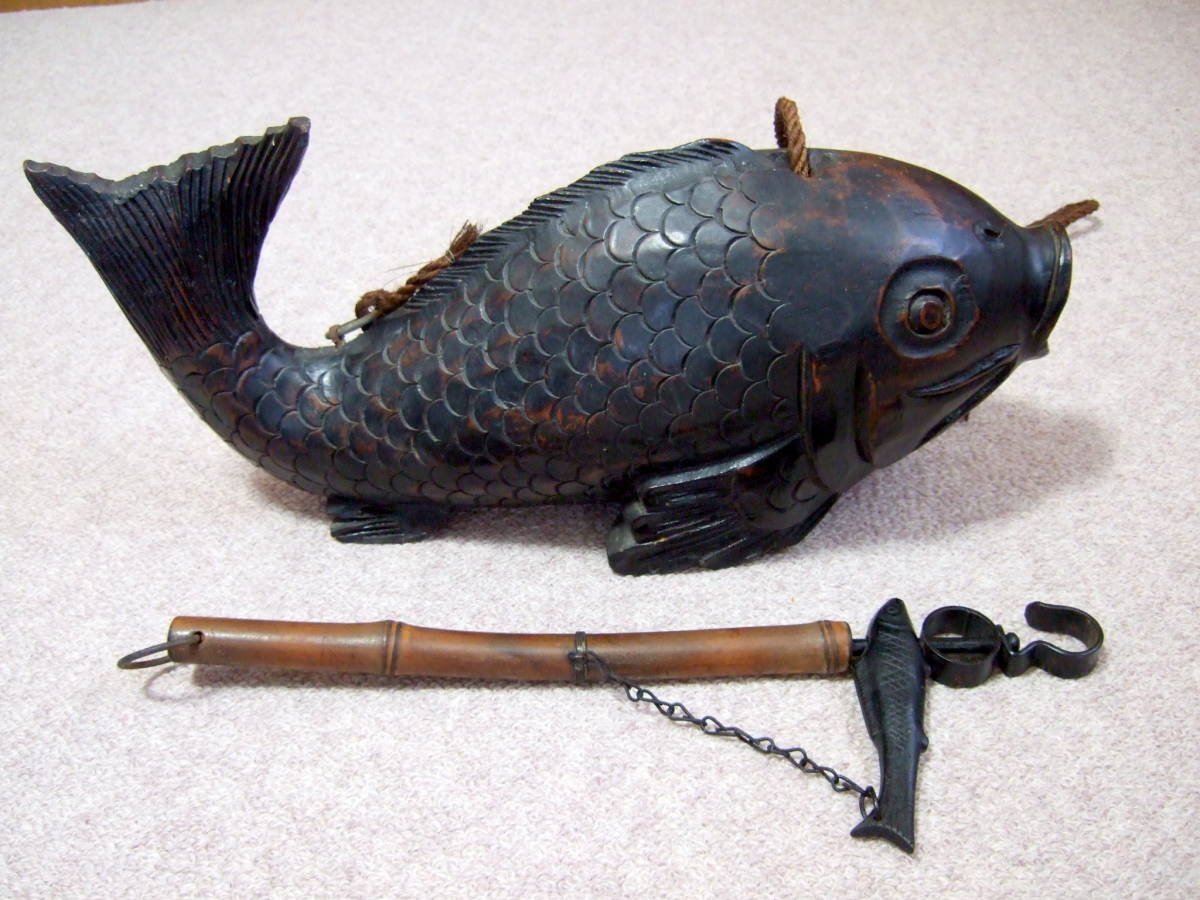 囲炉裏 自在鉤 木彫り 魚型 鯉 Amazon.co.jp: 囲炉裏 自在鉤 飾り 鯉 魚 木彫 古道具 : ホーム＆キッチン