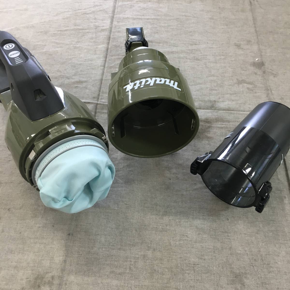 ジャンク品 マキタ(Makita) 充電式クリーナ 40Vmax バッテリ・充電器