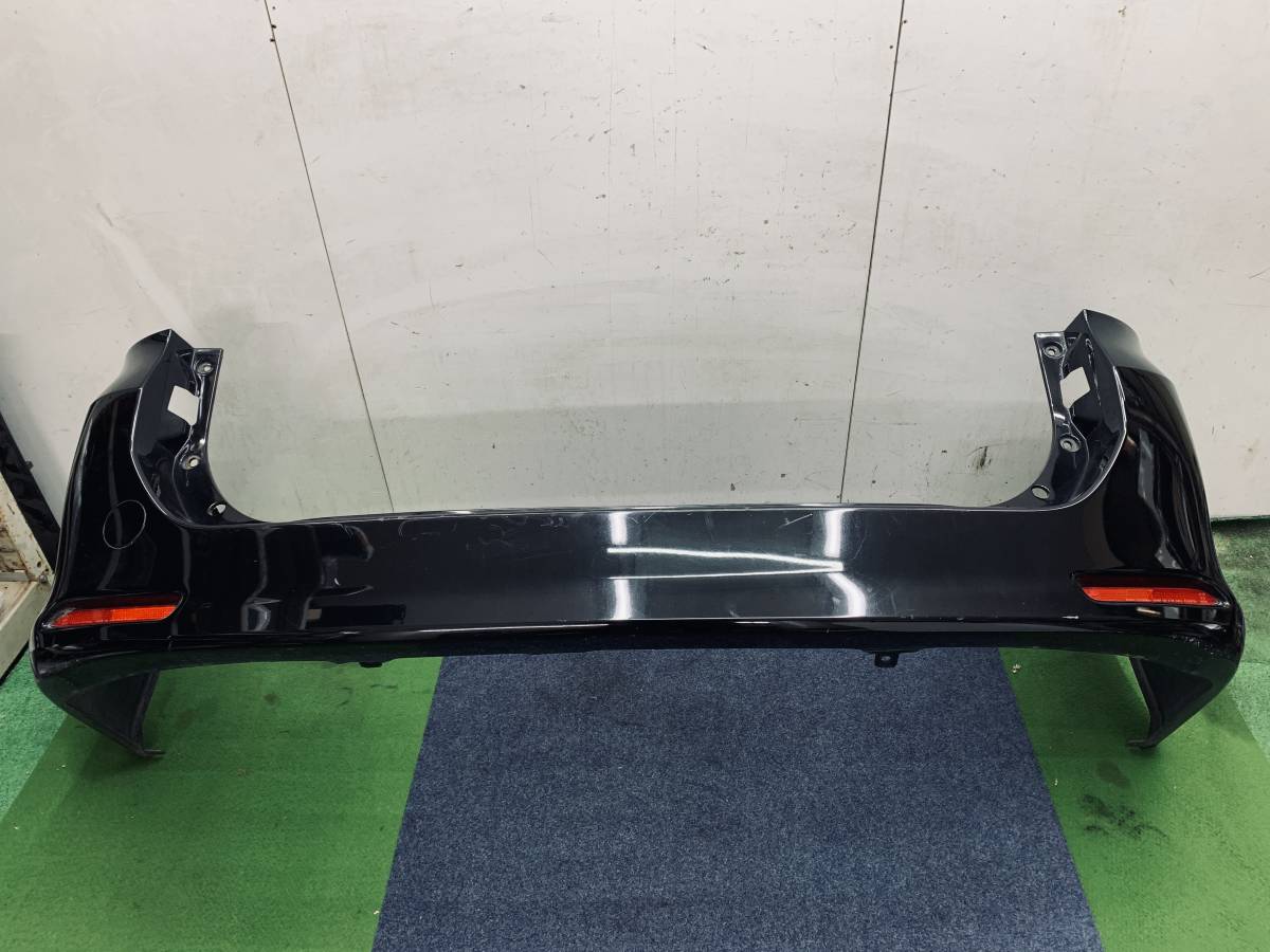 トヨタZRR70WヴォクシーZRR75Wノア純正リアバンパー52159-28590ボクシー　色202 リヤバンパー