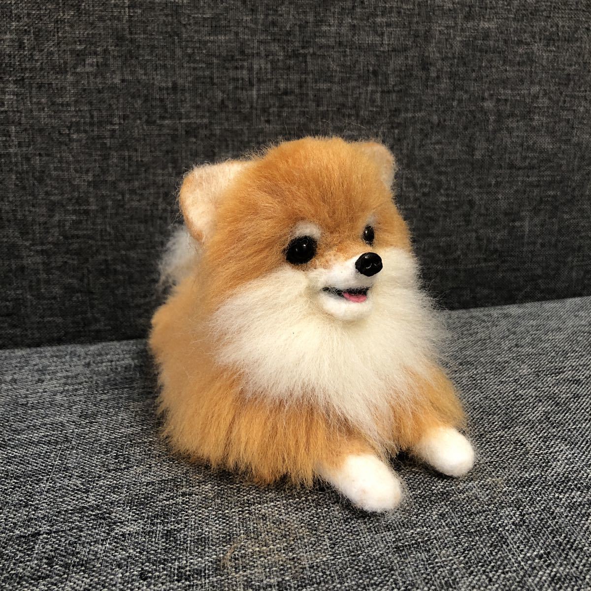 羊毛フェルト 犬 ポメラニアン クリーム