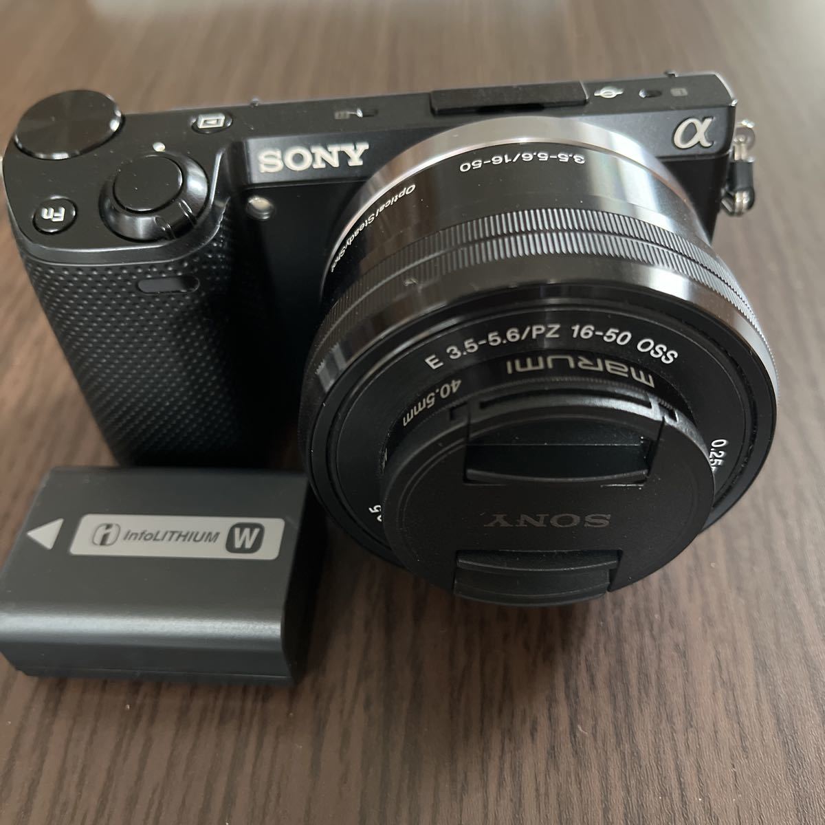 ソニー ミラーレス一眼 NEX-5T パワーズームセット 美品 おまけ付き