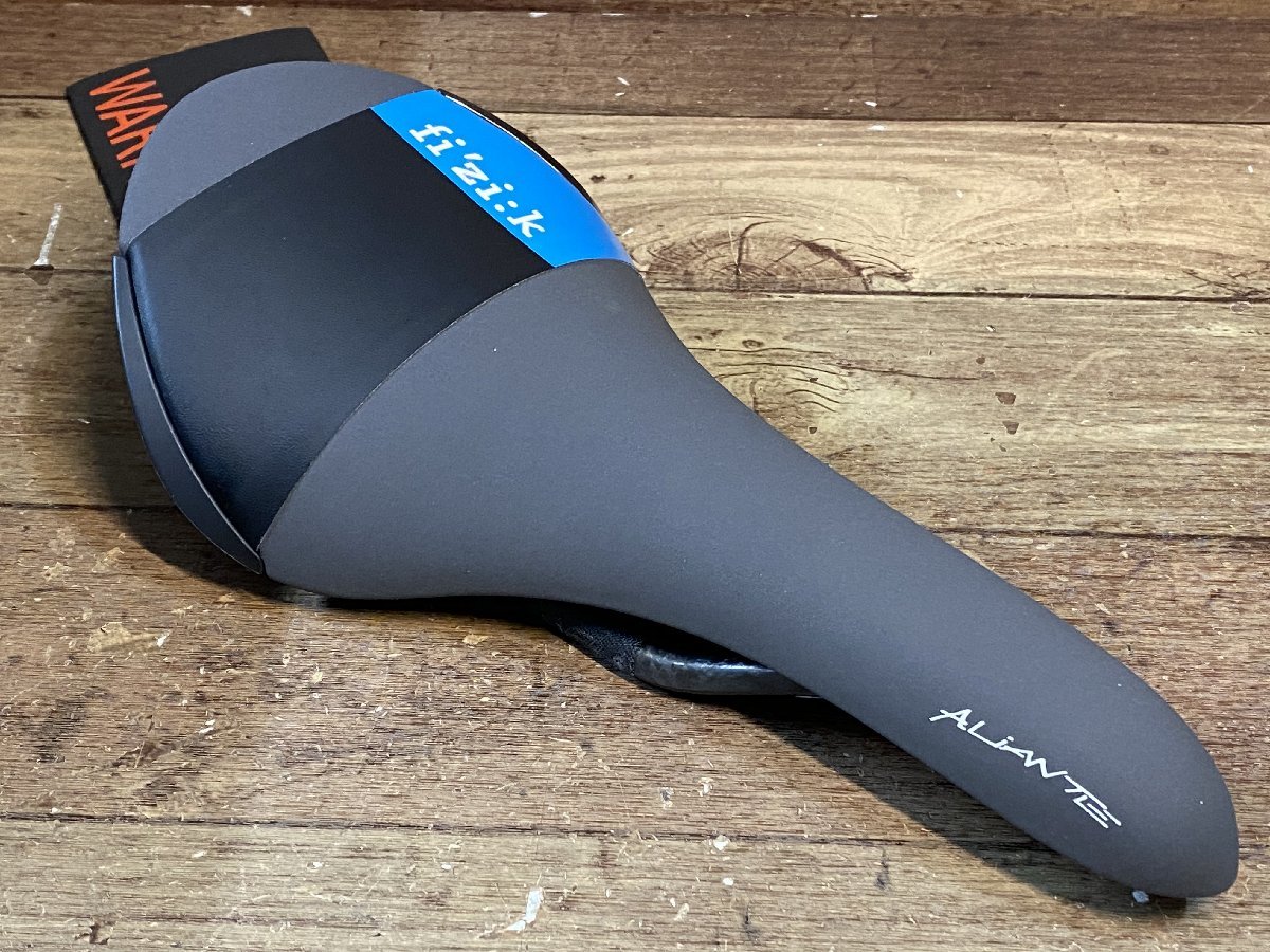 GS214 フィジーク fizik アリアンテ ANTARES R3 サドル 黒 CARBON