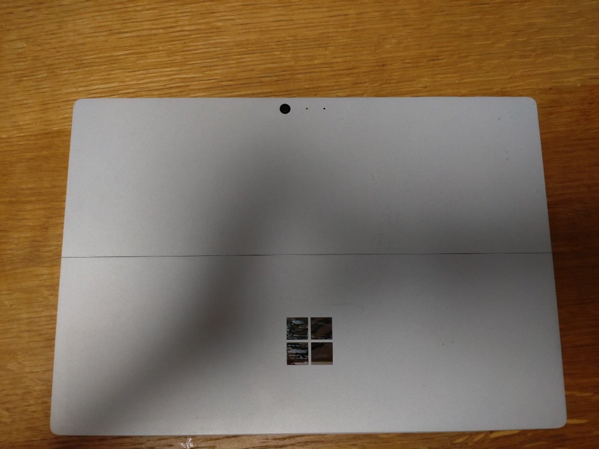 ジャンク/Microsoft Surface Pro4/128GB/4GB/12.3インチ/AC欠品