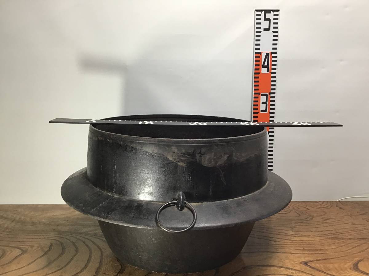 昭和レトロ】鉄製の羽釜/蓋付き/古道具/囲炉裏/キャンプ・アウトドア 