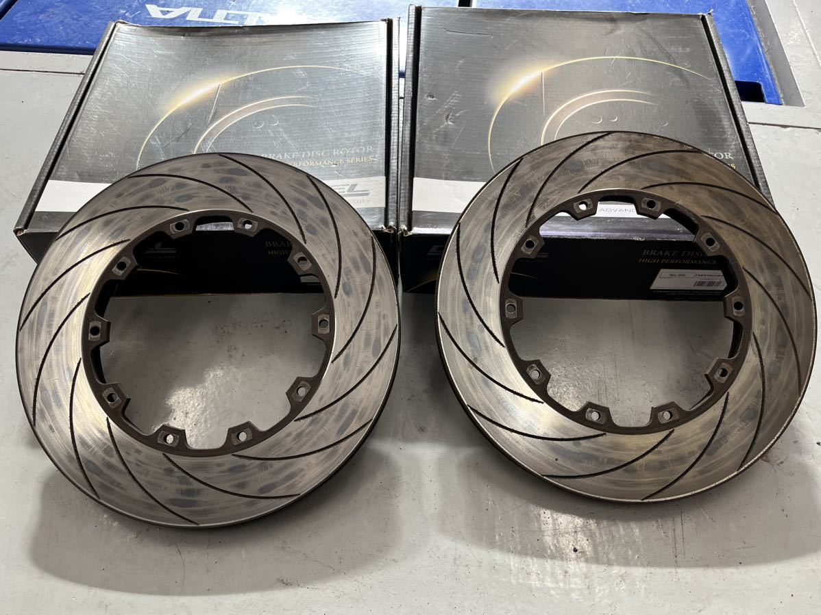 R35 GT-R ディクセルスリットローター　フロント用　390mm 中期、後期用