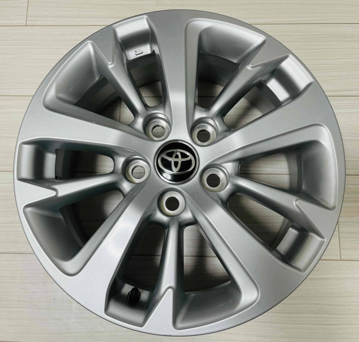 【程度良品!】トヨタ ヤリスクロスGグレード純正 6.5J-16 off+45 pcd114.3/5H ホイール4本【純正ナット付き!】_4