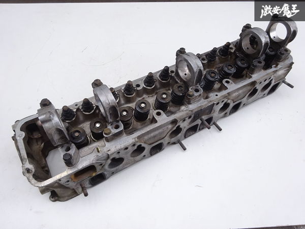 売り切り! 日産 純正 N42 シリンダー ヘッド L28 L型 L6 ハコスカ ケンメリ ローレル S30Z 加工用に 棚H-6