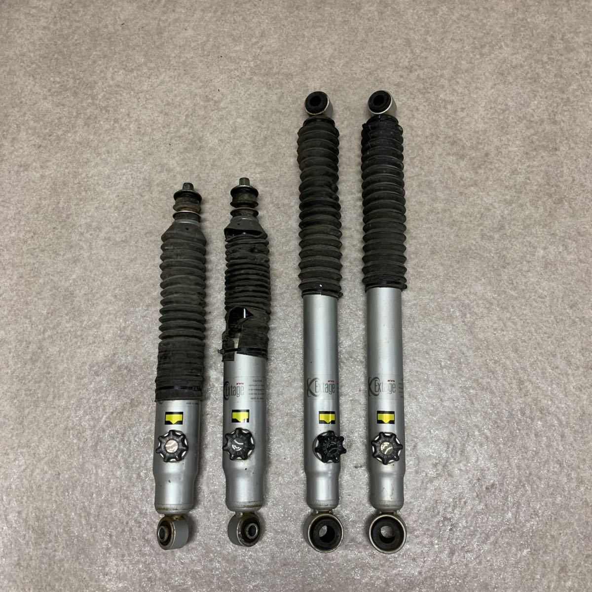 200系 ハイエース レジアスエース KYB 14段調整式 ショック