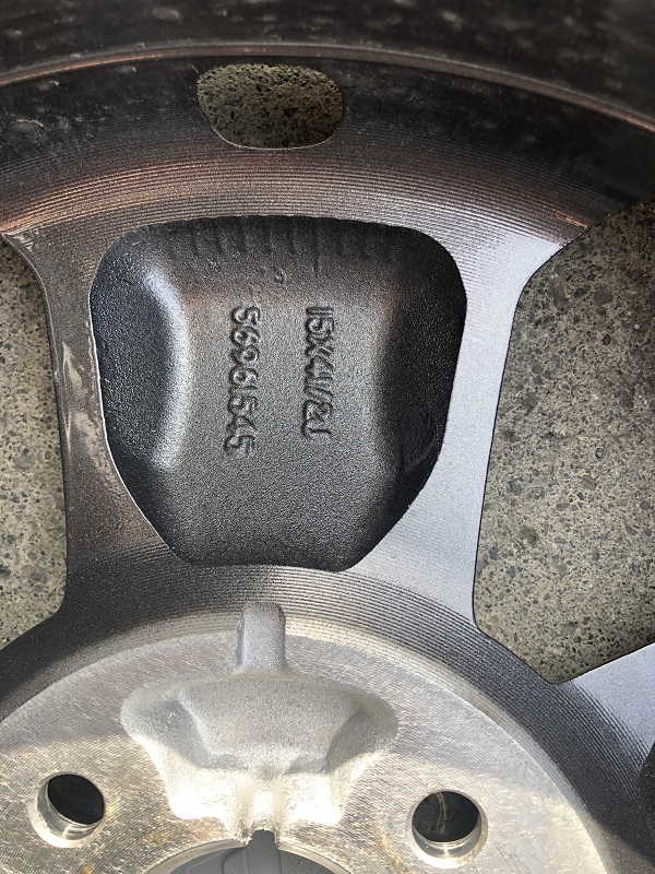大人気，100%新品 新車外しSUZUKI HUSTLER スズキ ハスラー Jスタイル 純正アルミホイール 15&times;4.5J 4H100 +45 品 4本(純正品)｜売買されたオークション情報、yahooの商品情報をアーカイブ公開 - オークファン 4穴