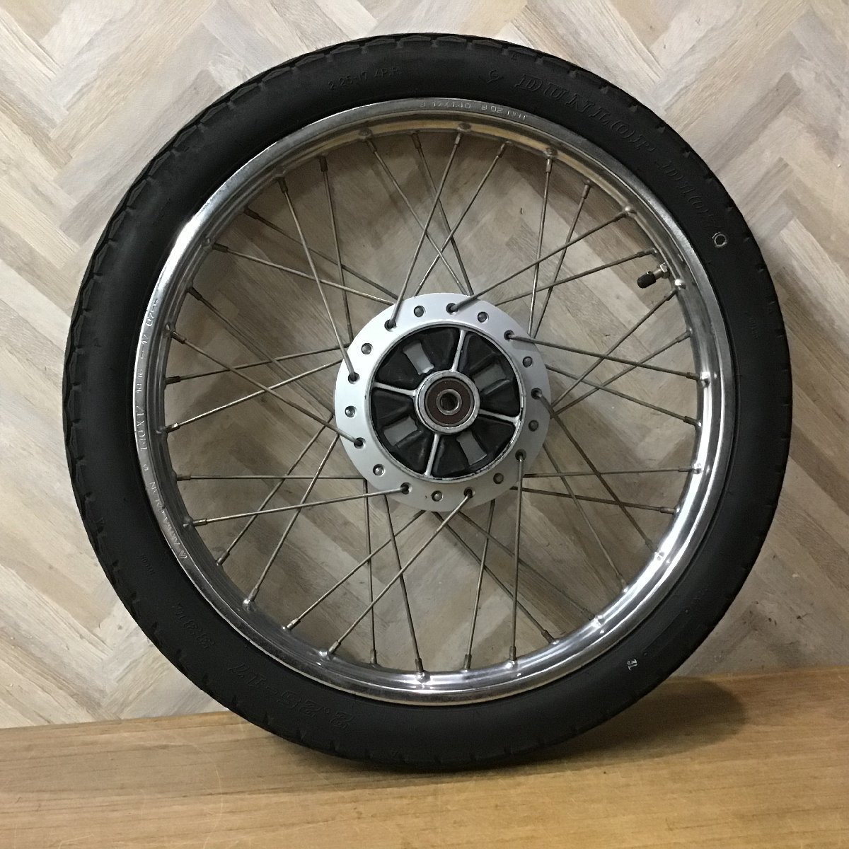 スーパーカブ90カスタム/HA02 純正 リアホイール 17×1.40 実動車外し