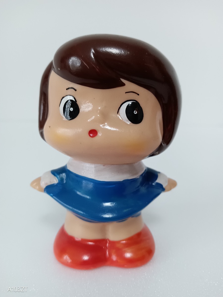 愛媛相互銀行 貯金箱　女の子　白泉社 約8.5cm 愛媛相互銀行 女の子 ソフビ 貯金箱/昭和レトロ/アンティーク
