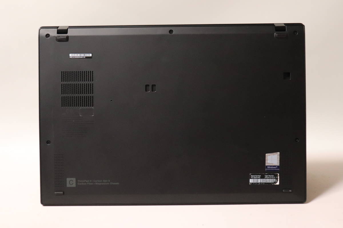 M146. Lenovo / ThinkPad X1 Carbon / 20UACTO1WW / Core i7-10610U