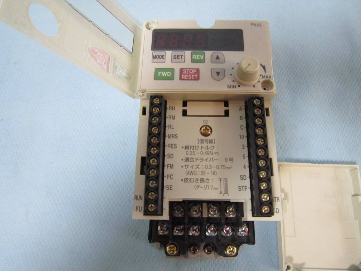 新作入荷，高品質 三菱電機インバータ FREQROL-E500 FR-E520-0.4K AC200-240V