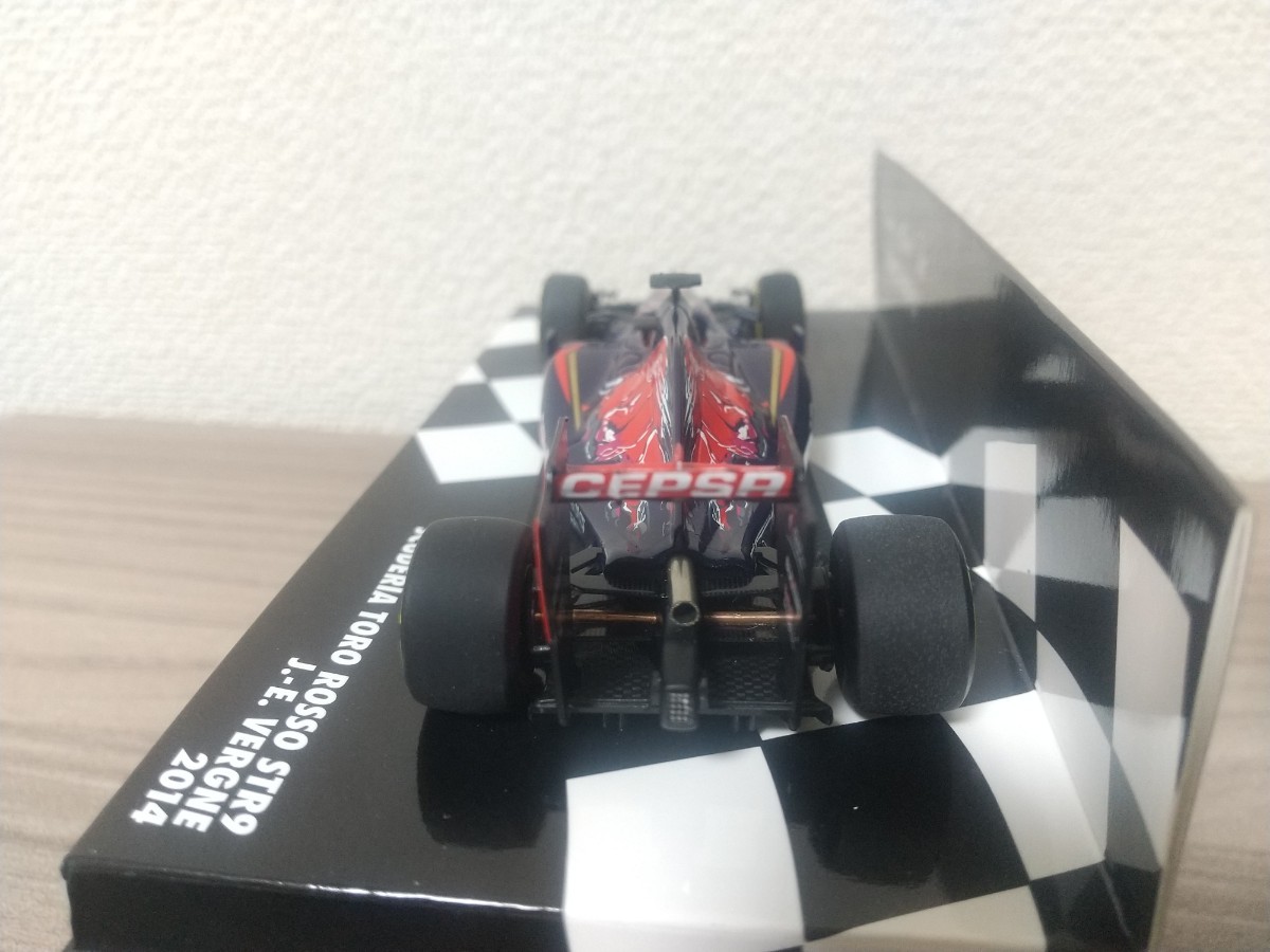 ミニチャンプス 1/43 トロ・ロッソ STR9 J-E・ベルニュ 2014
