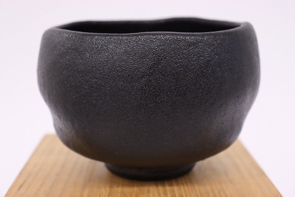 1円～◆おたからや◆sh657　紀州焼　葵窯　寒川栖豊　那智黒茶碗　茶道具 - 紀州焼 「寒川栖豊」の落札相場・落札価格 寒川栖豊 葵窯造 二代