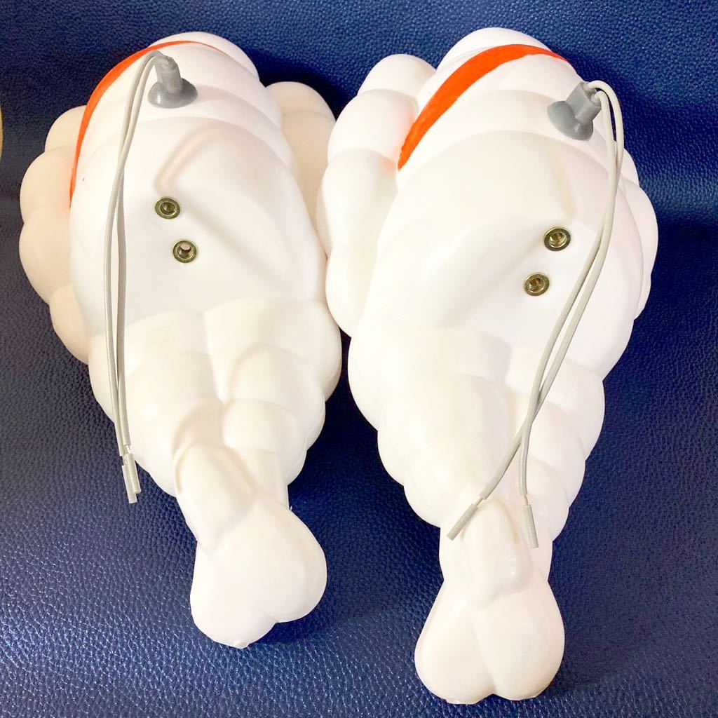 MICHELIN トラック 人形 2体セット ランプ 光るミシュランマン