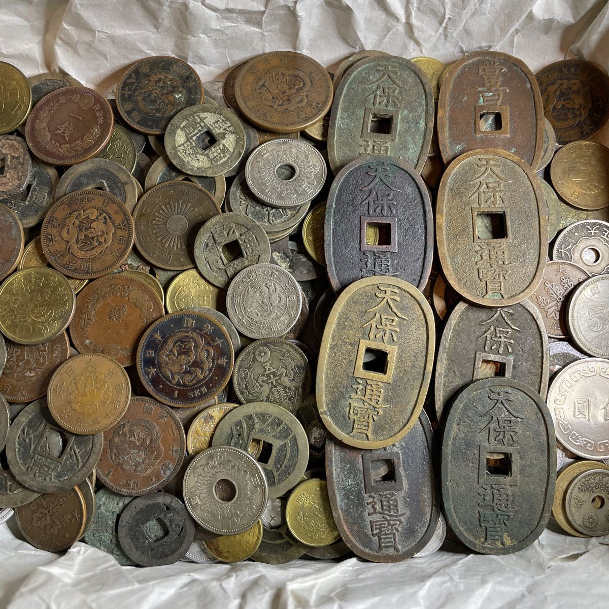 1円〜 送料無料 天保通宝 銀貨 穴銭 銅貨大量 稲1銭 文久永宝 寛永通宝 渡来銭 鳳凰 銀貨 竜銅貨 銅貨 アルミ貨等 大量古銭 古銭まとめ