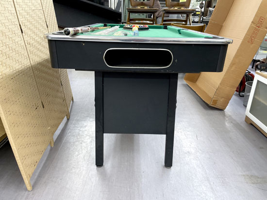 家庭用サイズ ビリヤード台 折りたたみ 約縦146×横83×高さ77.5cm  